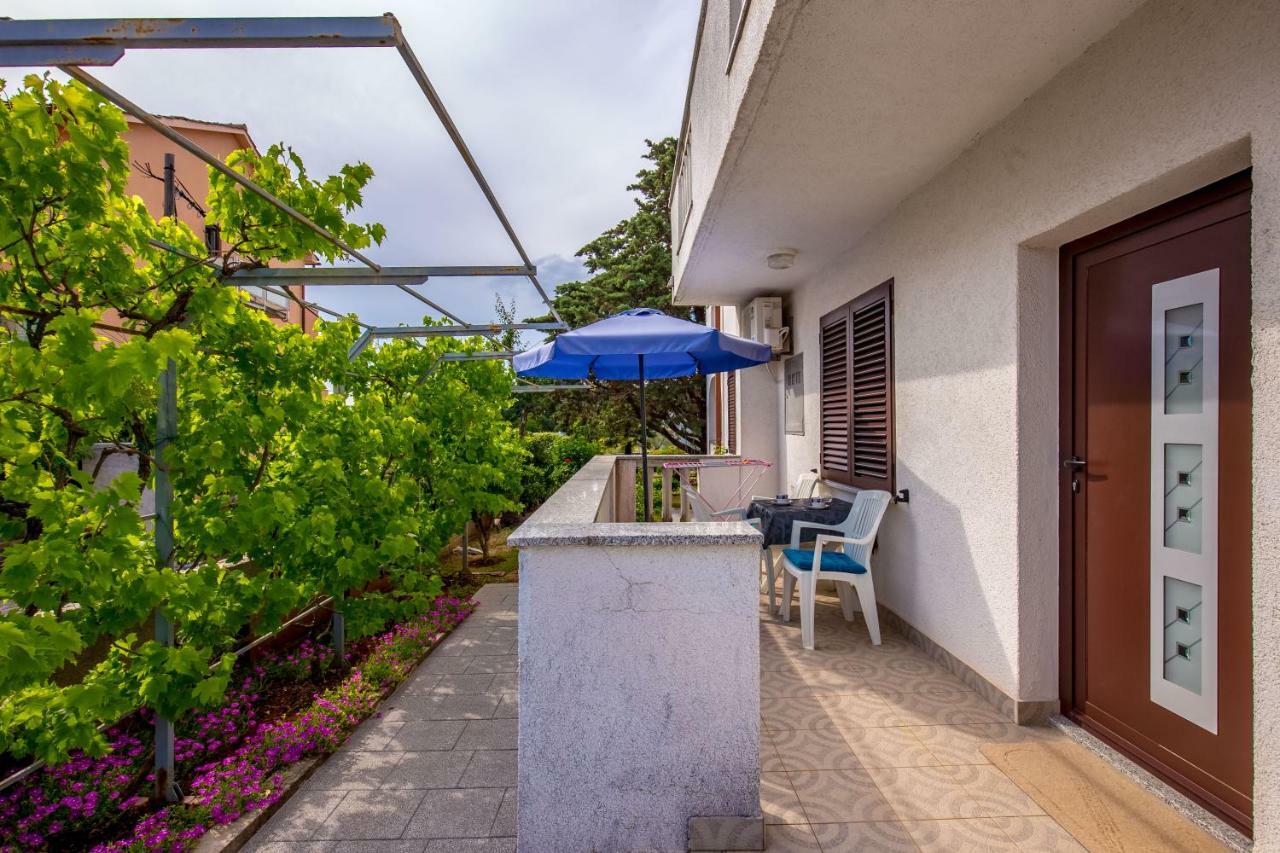 Garden Paradise App Sveti Vid-Miholjice Exterior photo