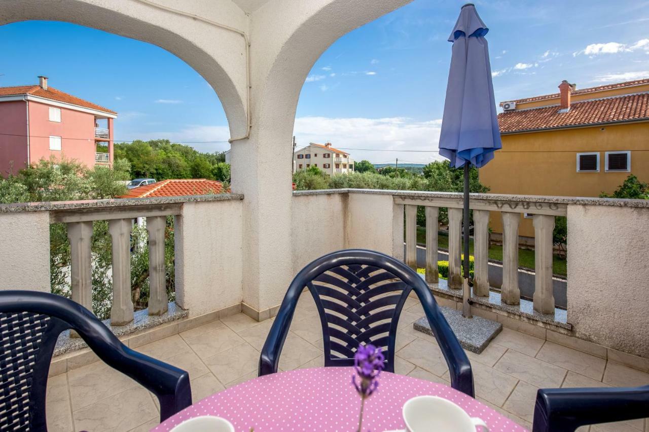 Garden Paradise App Sveti Vid-Miholjice Exterior photo