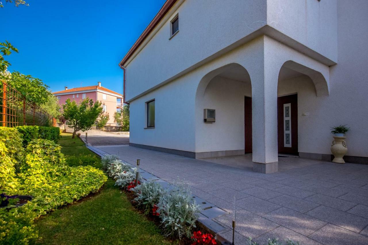 Garden Paradise App Sveti Vid-Miholjice Exterior photo