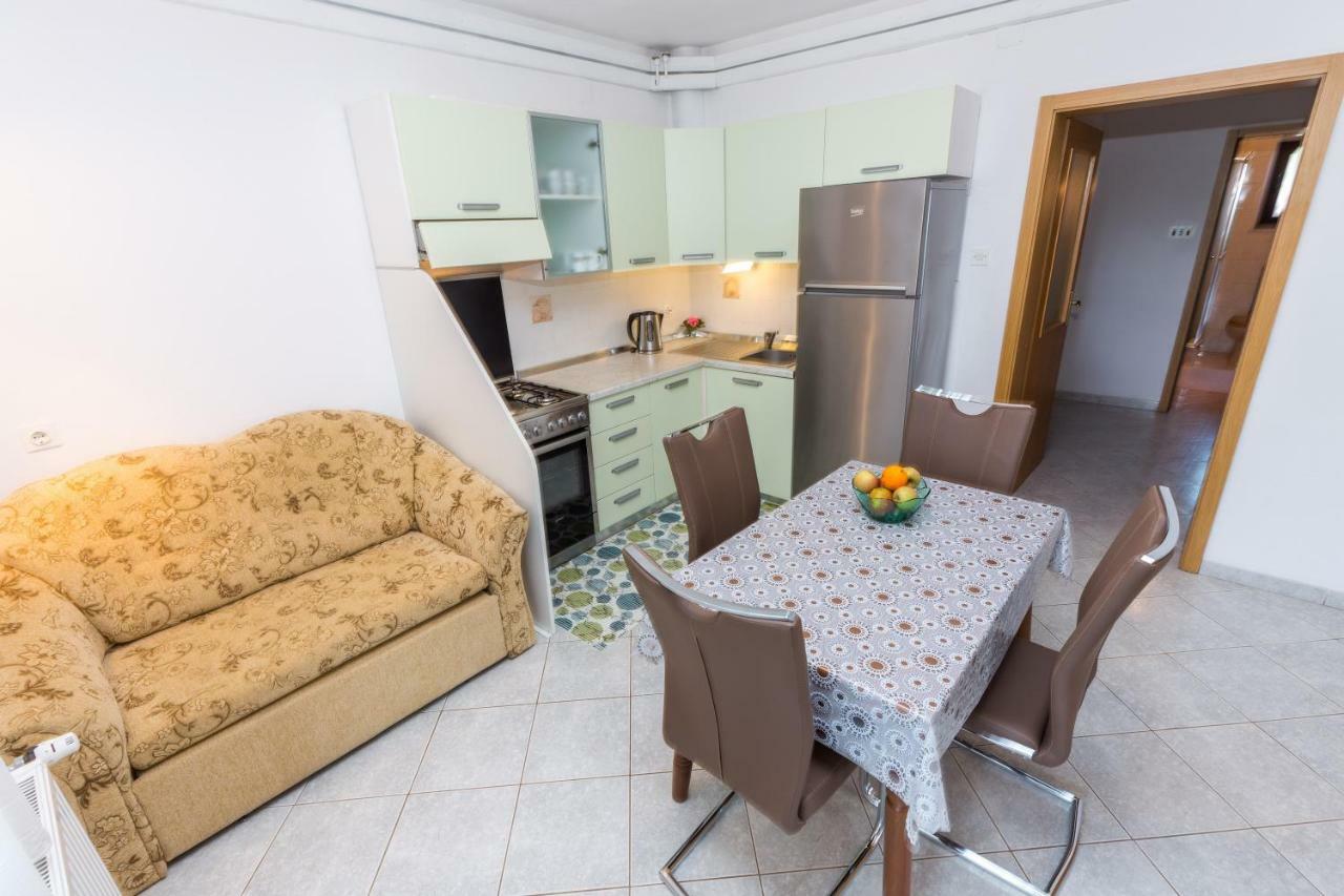 Garden Paradise App Sveti Vid-Miholjice Exterior photo